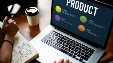 Understanding online advertisers' product sourcing strategies